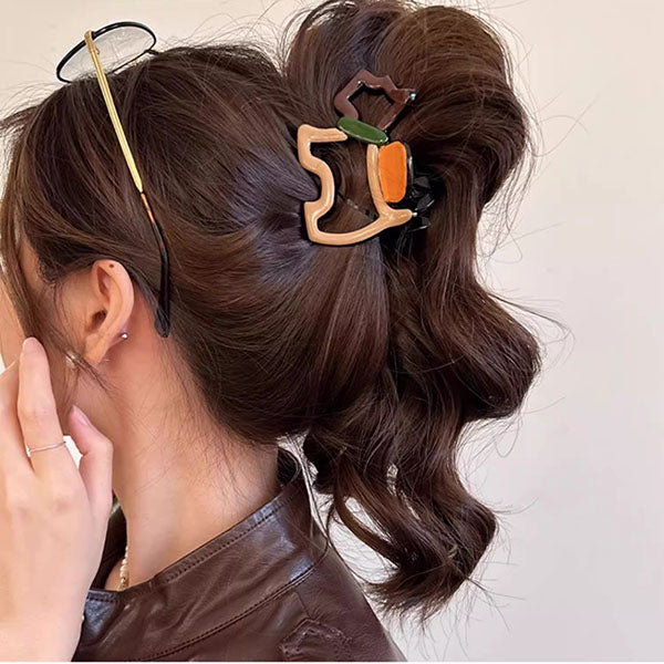 Hailey Doggie Hair Clip