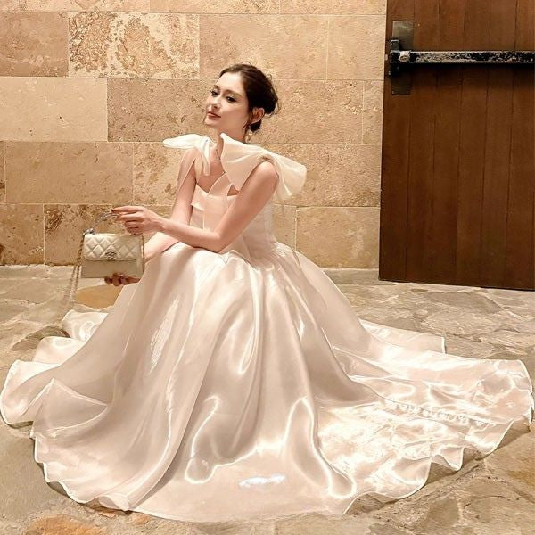 Pearline Elegant Lluminous Square Neckline Evening Dress