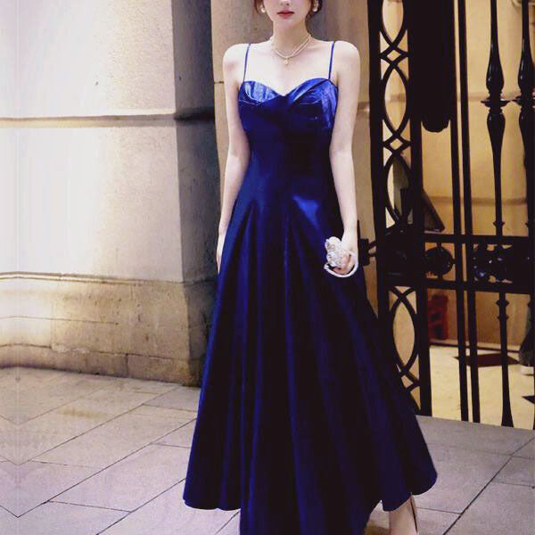 Mira Elegant Navy Sweetheart Neckline Evening Dress