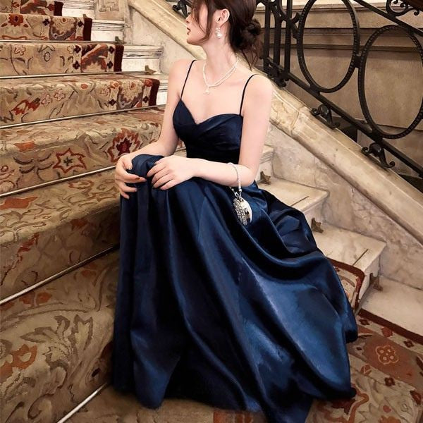Mira Elegant Navy Sweetheart Neckline Evening Dress S