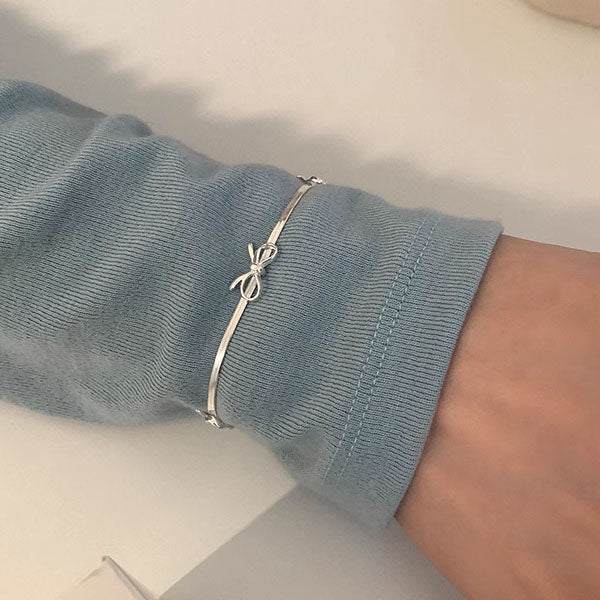 Luna Silver Bow Snake Chain Bracelet