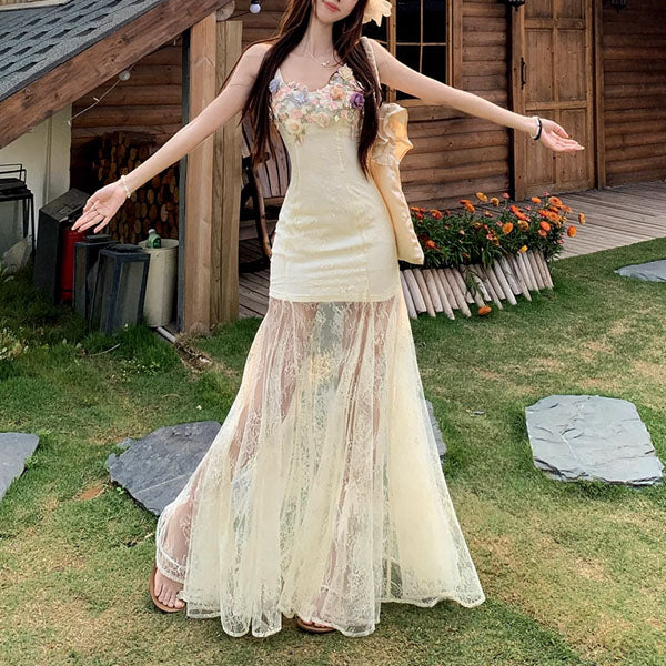 Arabella Romantic Floral Lace Maxi Dress