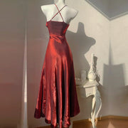 Claudine Elegant Scarlet Evening Dress with Detachable Sleeves