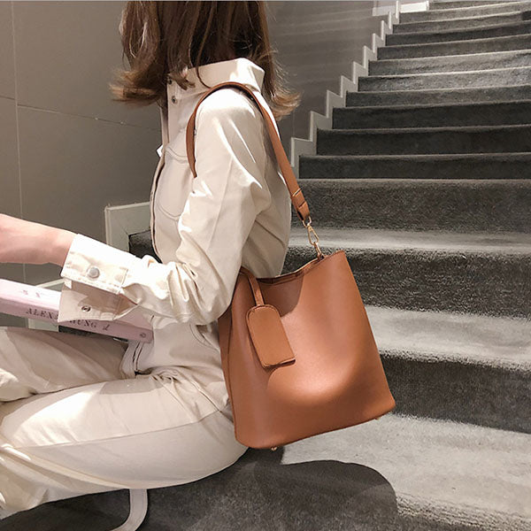 Janise Bucket Tote Bag