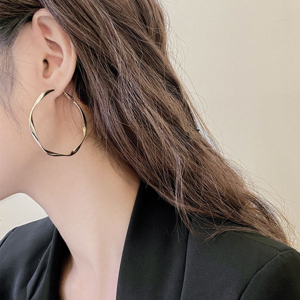 Kimmy Hoop Earrings