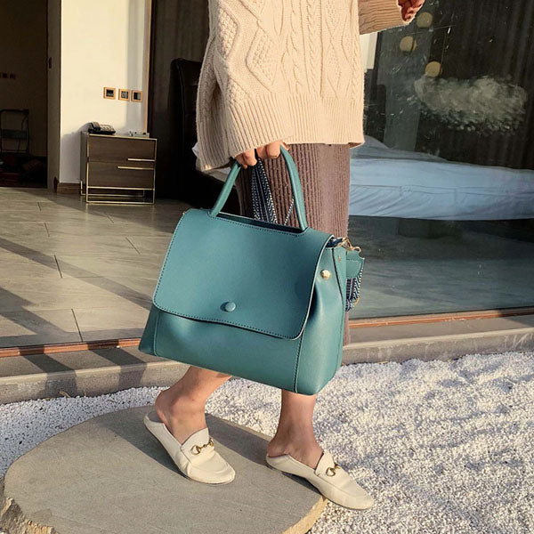 Luna Classic Messanger Tote Bag