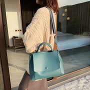 Luna Classic Messanger Tote Bag