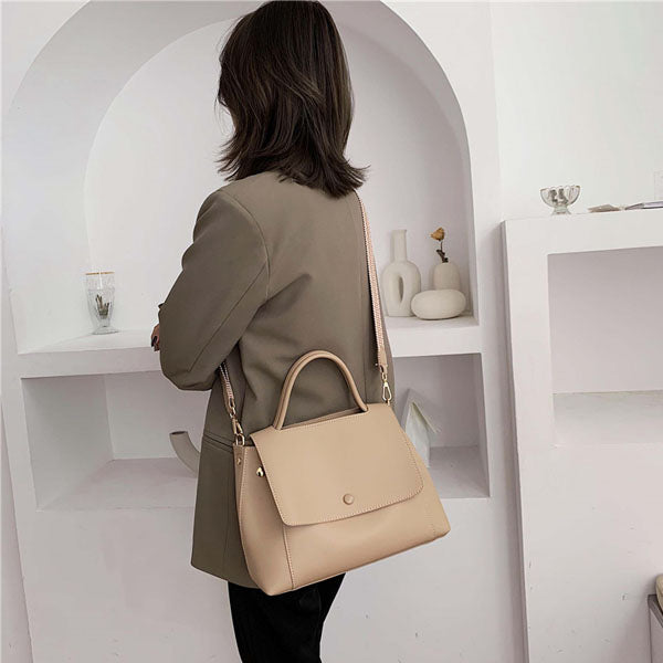 Luna Classic Messanger Tote Bag