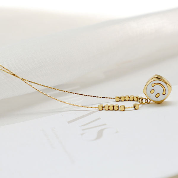 Callie Smiley Pearl Pendant Gold Necklace