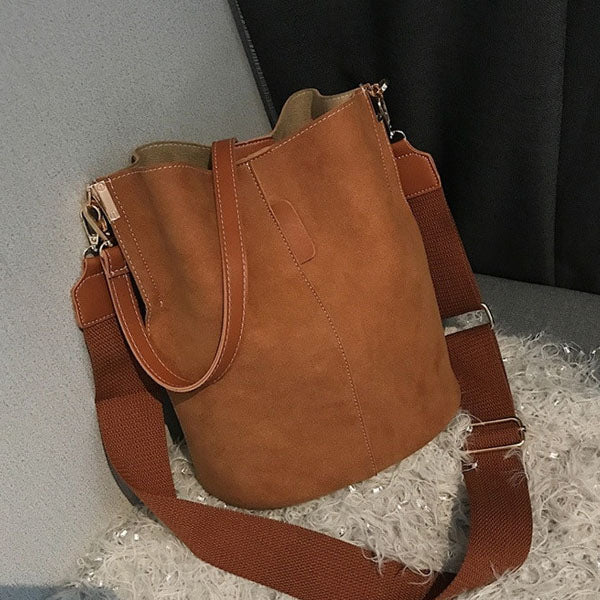 Kristy Chic Bucket Bag