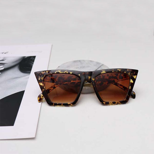 Joanne Retro Stylish Sunglasses