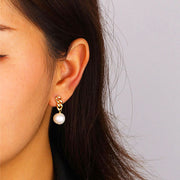Nikea Chain Pearl Earrings